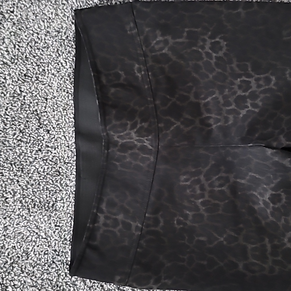 Black Patterned Leggings - image 2